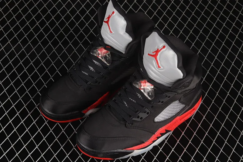 All categories Air Jordan Jordan series basketball shoes Air Jordan 5 Air Jordan 5 Satin Bred AJ5 Joe 5 black and red silk 3M reflective basketball shoes 136027-006